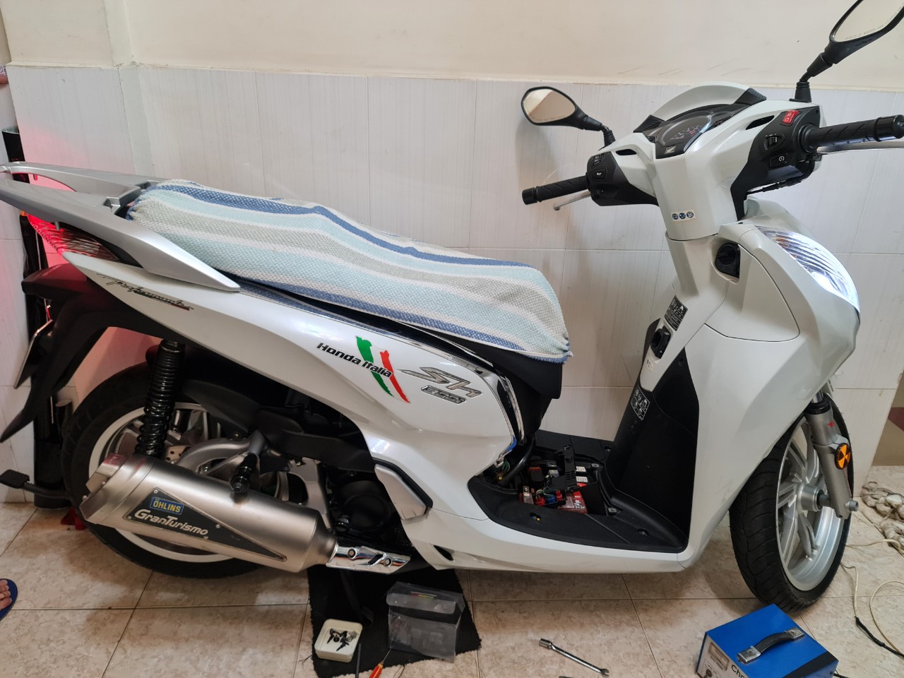 Kích Và Thay Bình Ắc Quy Tận Nơi Quận 1